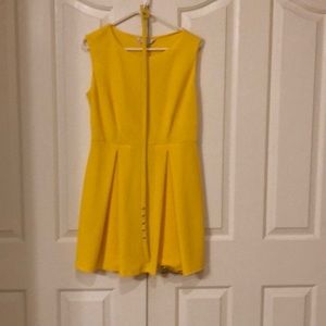 Yellow Dress - 6P